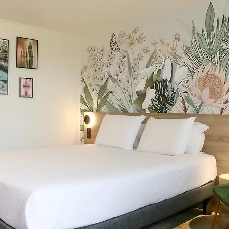 Hotel Kyriad Aeroport Marseille 3*