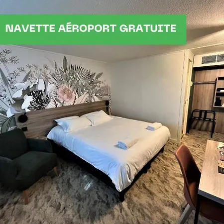 Hotel Kyriad Aeroport Marseille