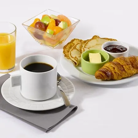Kyriad Aeroport Marseille Szálloda 3*