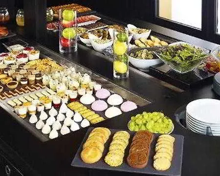 Szálloda Kyriad Aeroport Marseille 3*